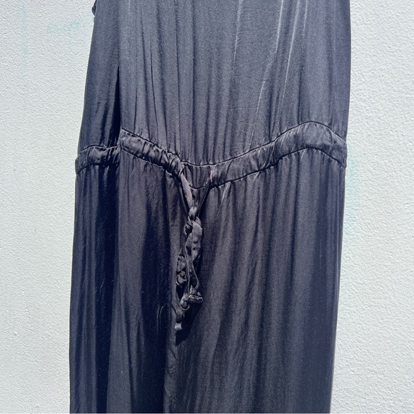 Black Loose Fit Wide Leg Spaghetti Strap Jumpsuit - Picture 8 of 10